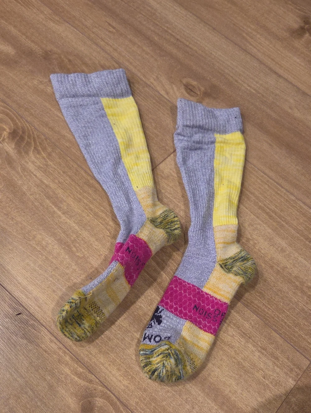 Bombas Purple And Yellow Compression Socks, Women’s Medium (8-10.5) 20-30